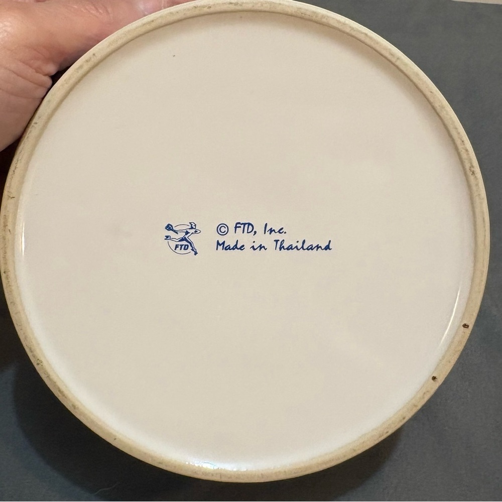 Vintage Large 1990's FTD White Porcelain Butterly Trinket Dish With Lid - Picture 5 of 7
